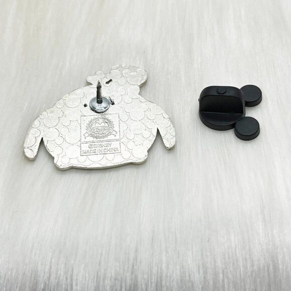 🔮 5/$25 Disney Goofy Tsum Tsum Pin‎ - Picture 3 of 3